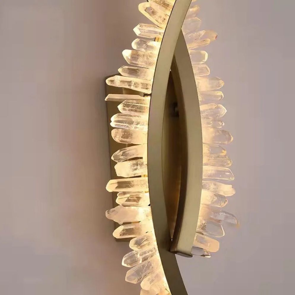 Applique Murale Design à LED Dorée avec Verre Cristal en Cascade Design - Lumiine