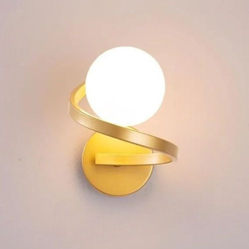 Applique Murale Design Or avec Boule en  Loft - Lumiine