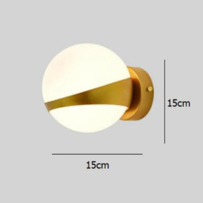 Applique Murale Dorée Simpliste Sobre avec Boule - Lumiine