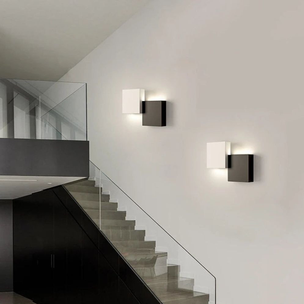 Applique Murale Moderne à Led avec Abat-Jour en Métal Creative