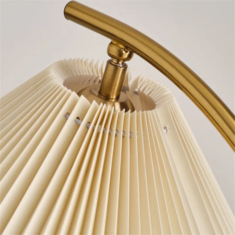 Lampadaire Design en Bois Noyer avec Lampe Suspendue - Lumiine