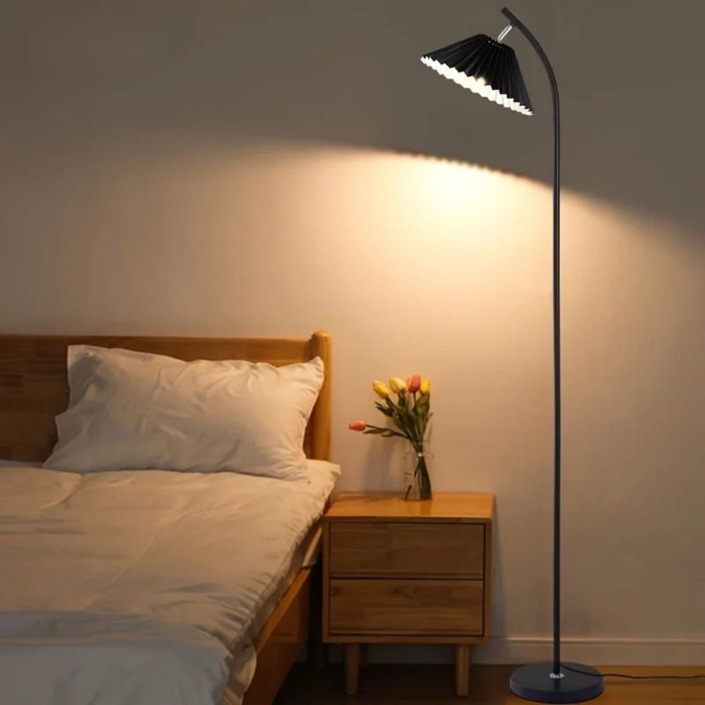 Lampadaire Minimaliste Design Ambiance Élégante et Moderne - Lumiine
