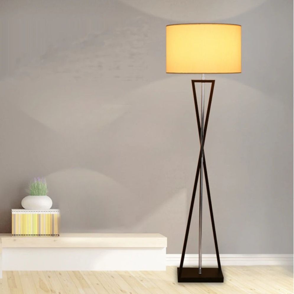 Lampadaire Nordique Moderne Minimaliste avec Lumière Led Créatif - Lumiine