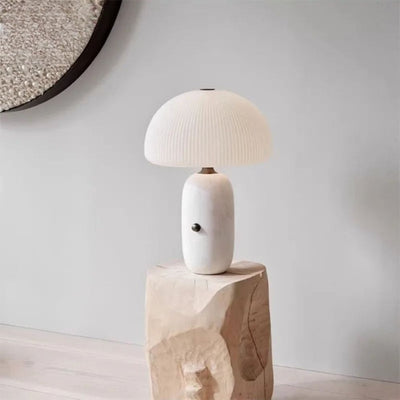 Lampe de Bureau en Marbre à Abat-jour Strié - Lumiine