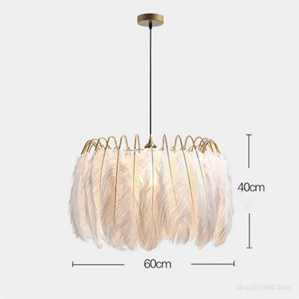 Lustre Nordique en Plumes D’autruche Naturelles Suspendu - Lumiine