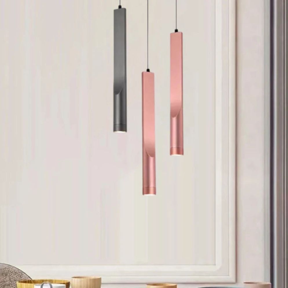 Suspension Design Led Tube Lumineux Doré ou Noir Amias - Lumiine
